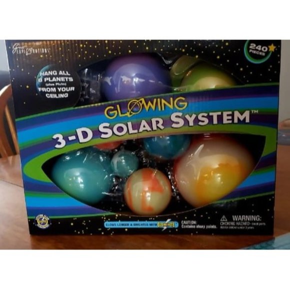 New Great Exploration | 3-D Solar System Glow In The Dark Ceiling Hanging Kit 3D - Picture 1 of 1